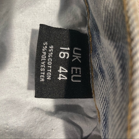 PRETTY LITTLE THING Sz 16 High Rise Light Blue Wash Slashed Knee Jeans NWT - Picture 9 of 10